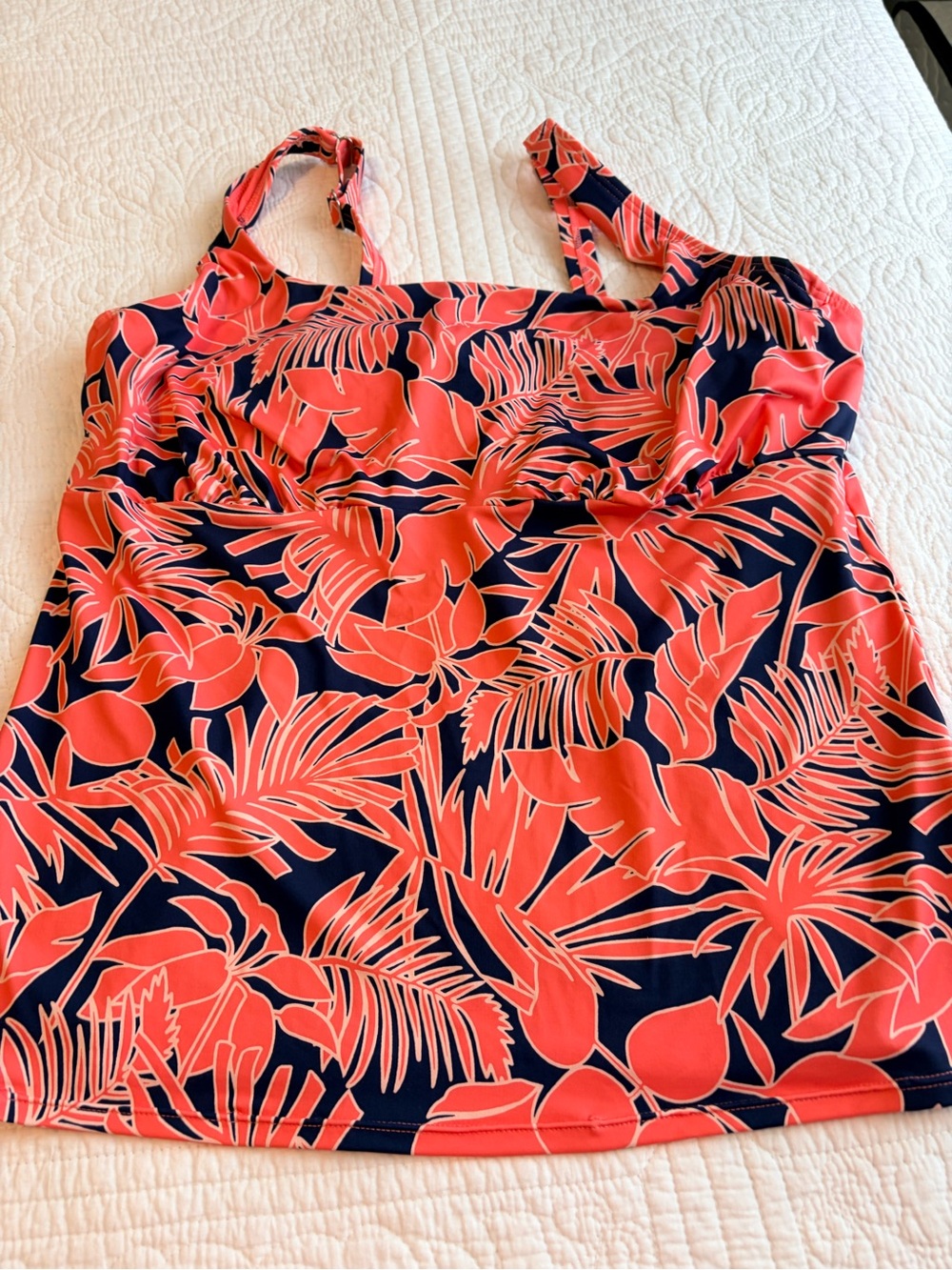 Lands' End Coral and Navy Tropical Print Women’s Underwire Tankini Top